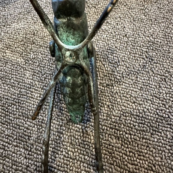 Vintage Cast Iron Insect Animal Grasshopper Cricket Figurine Paperweight - Picture 5 of 10